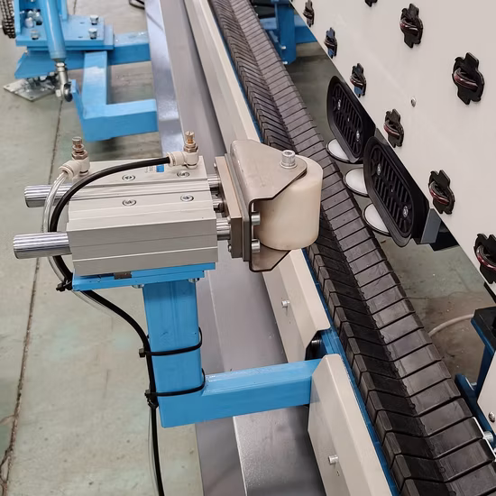 Automatische Dichtungsrobotermaschine der Jumbo-Größe 3300 x 6000 für Isolierglas